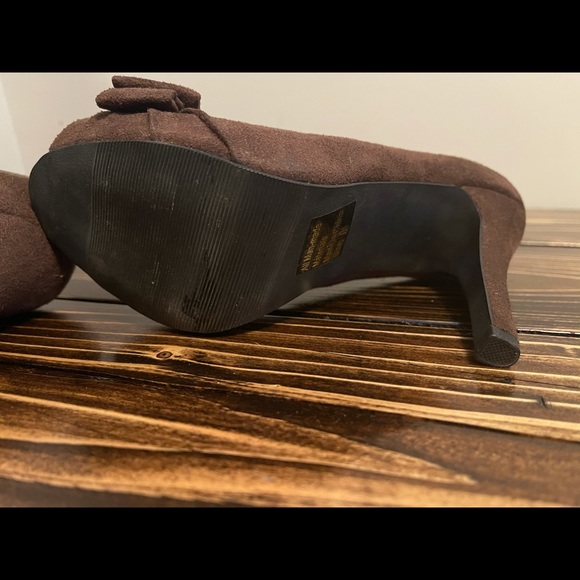 Faux Suede Peep Toe Pumps - Picture 4 of 4